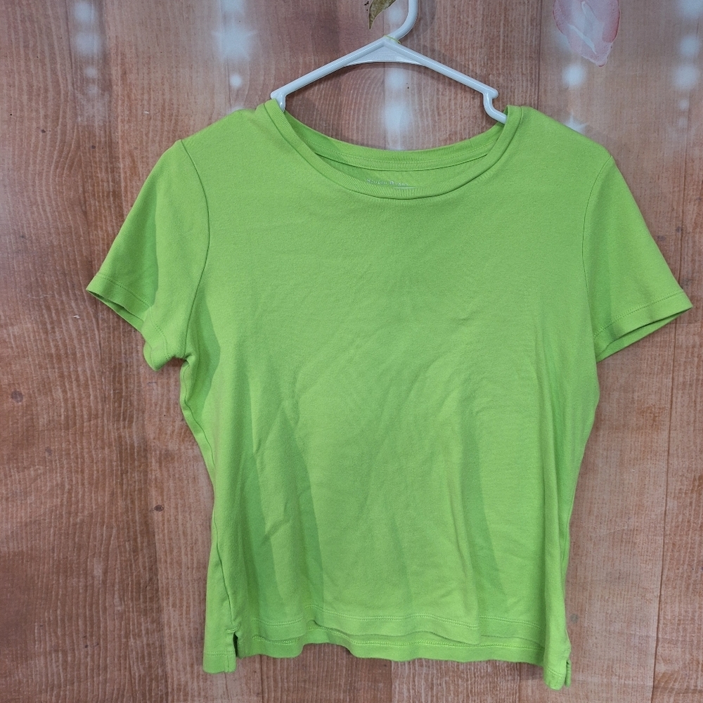Studio Works green t-shirt size small petite